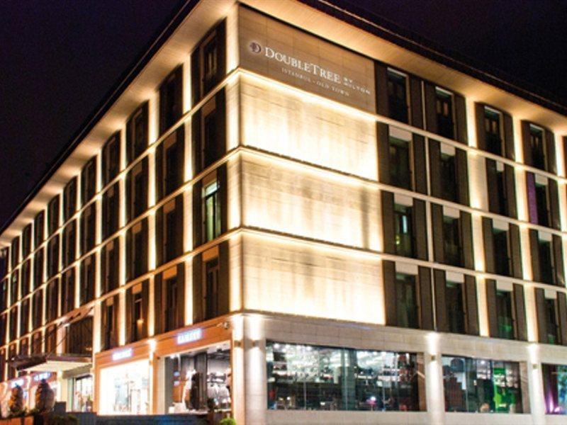 מלון Doubletree By Hilton - Old Town 5*